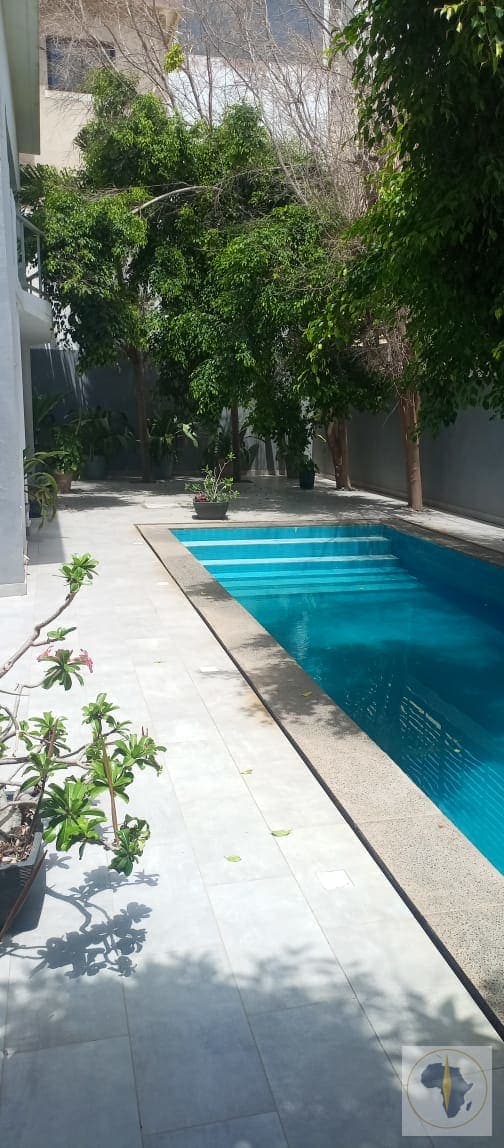Villa à louer 4 chambres à Sacré-Cœur, Dakar