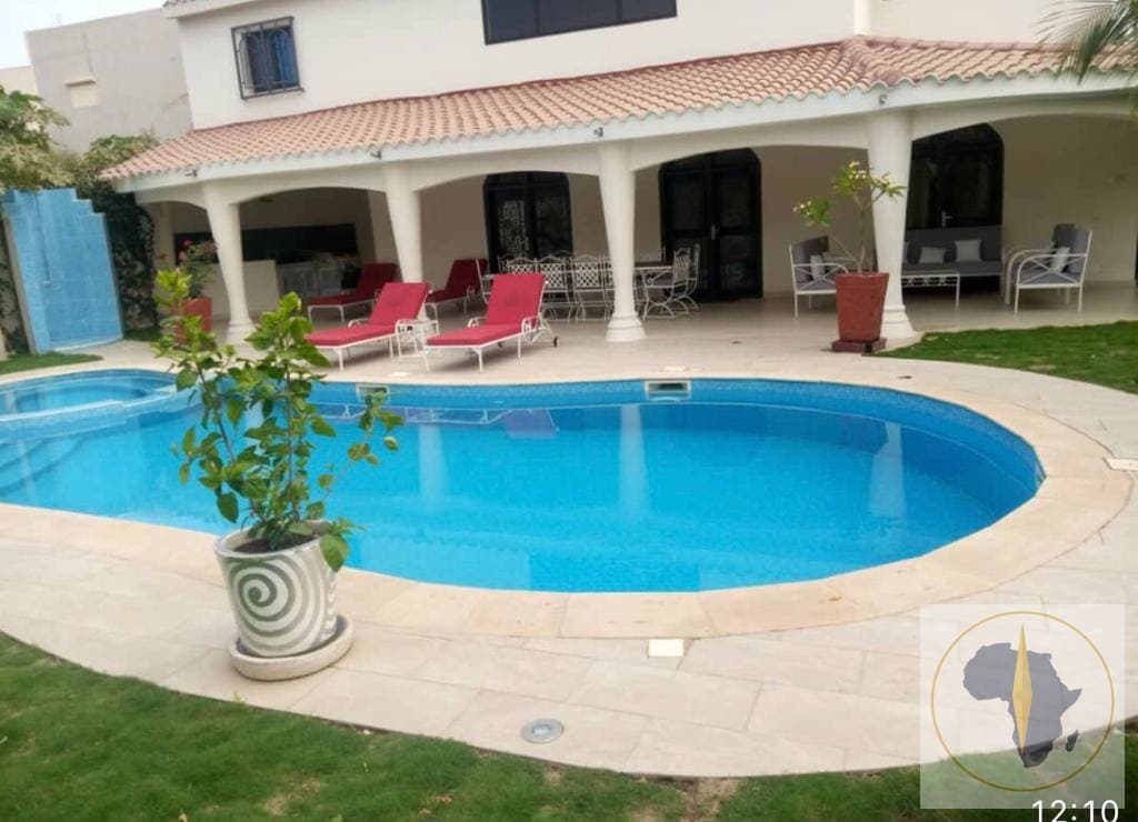 Villa en location saisonnière à Mbour — photo 7