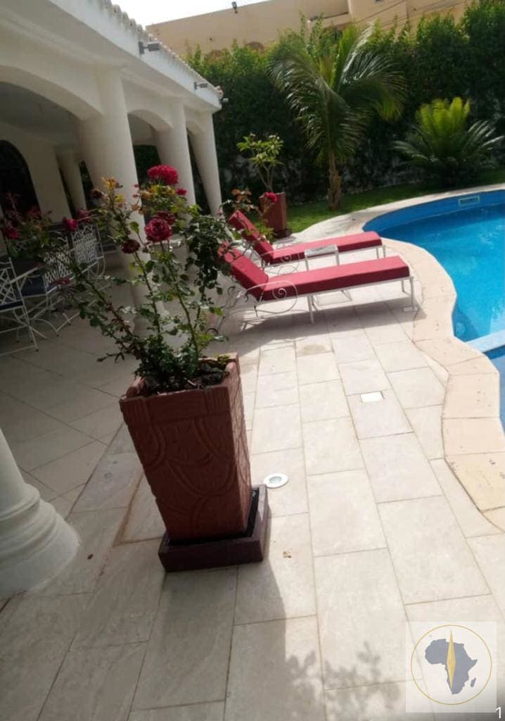 Villa en location saisonnière à Mbour — photo 10