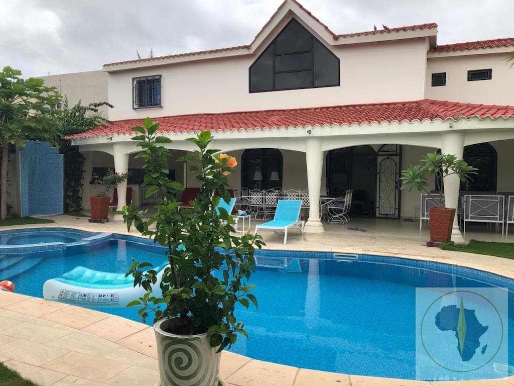 Villa en location saisonnière à Mbour — photo 8