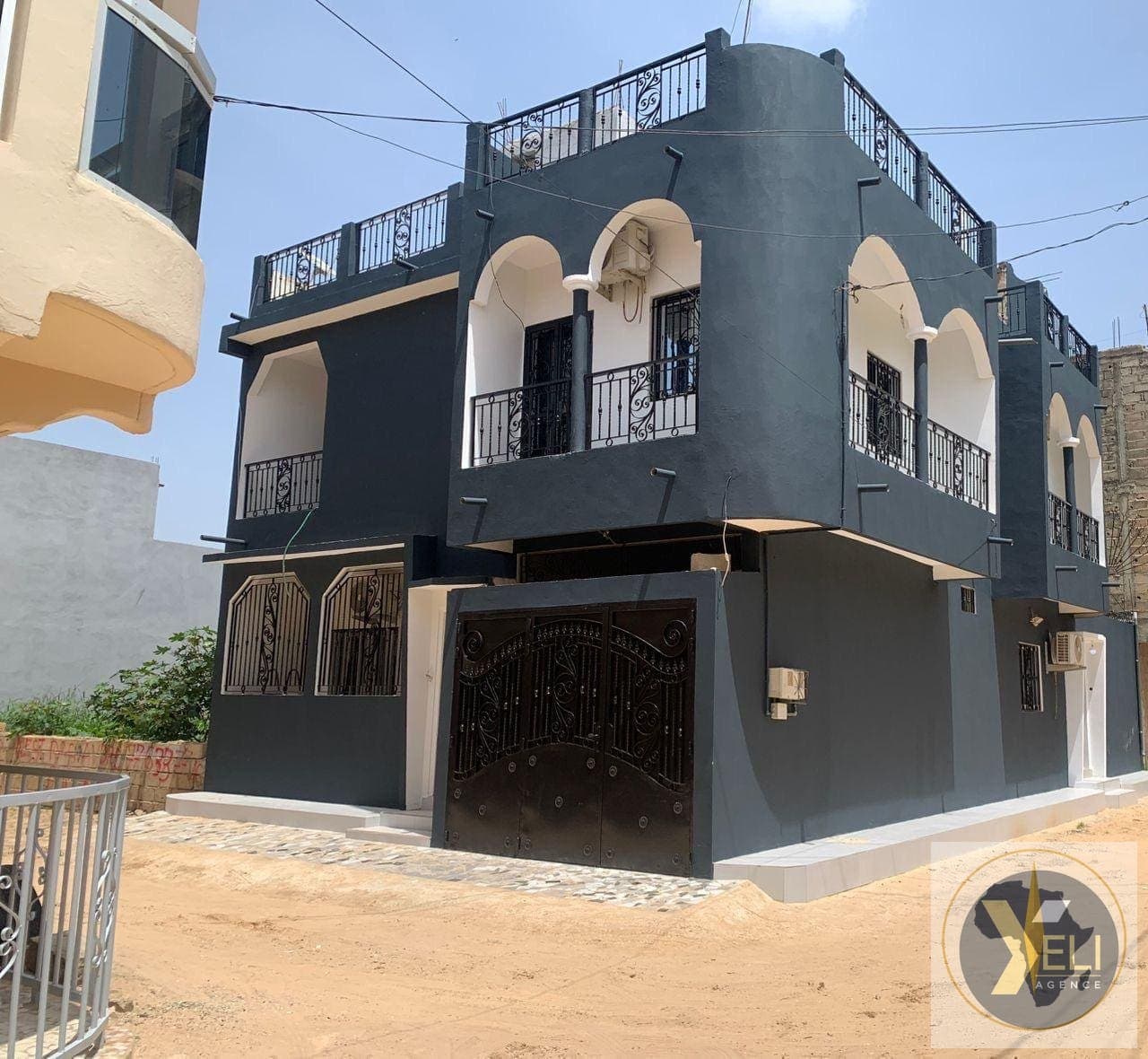 Villa à vendre à Rufisque — photo principale