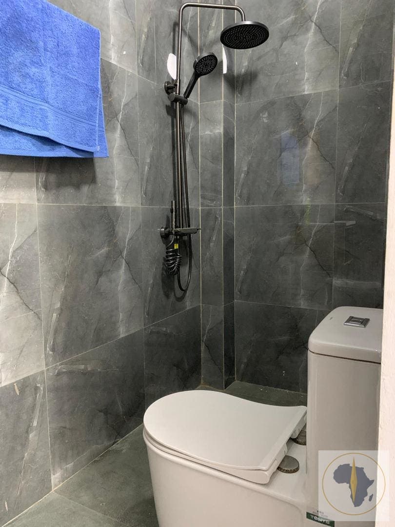 Appartement en location saisonnière à Mbour — photo 6