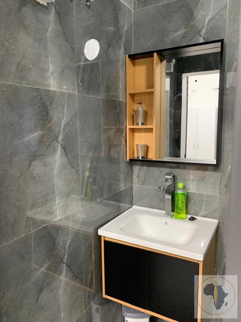 Appartement en location saisonnière à Mbour — photo 5